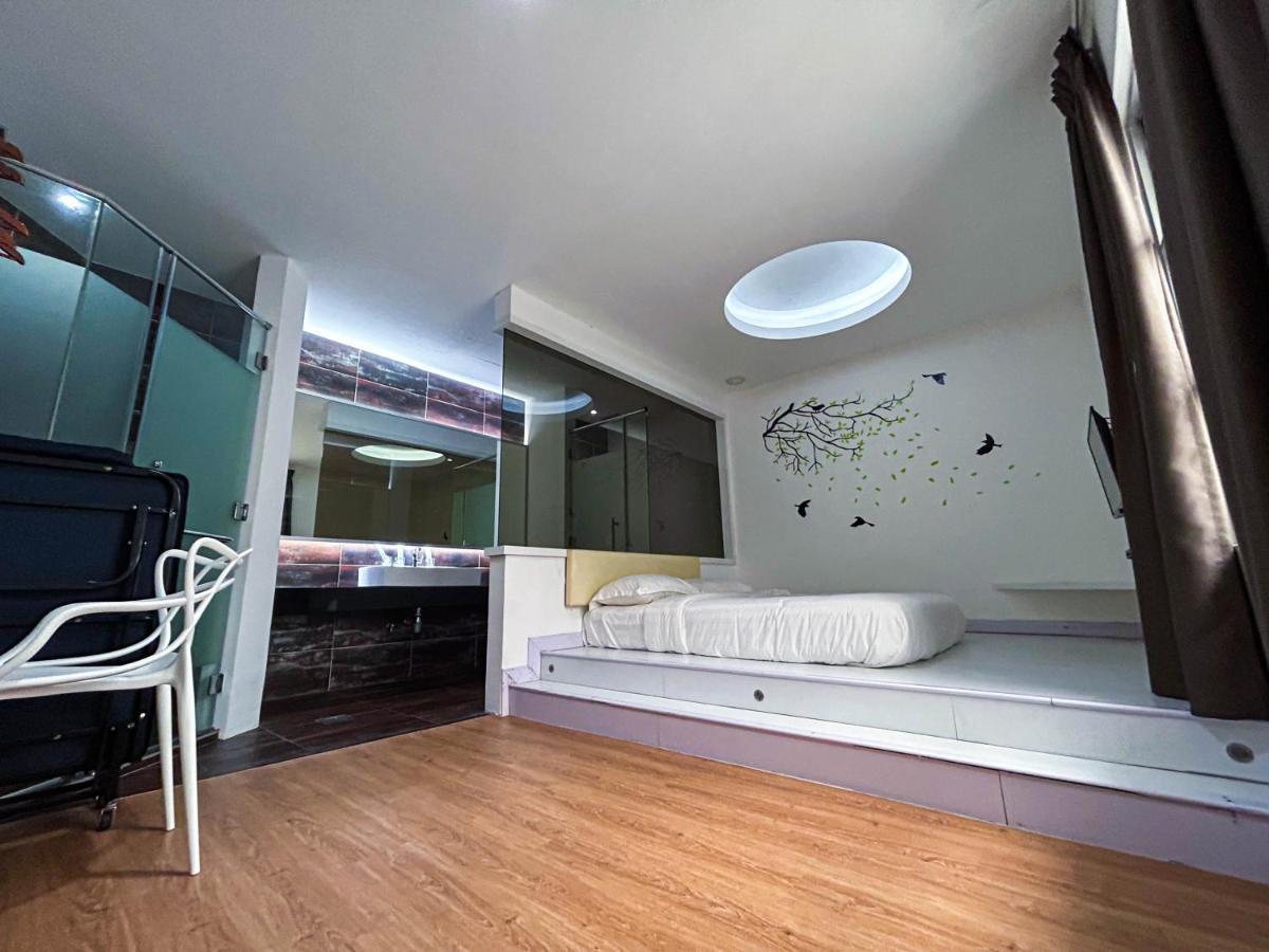 Cel Hotel Skudai Bagian luar foto